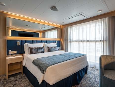 Star Seeker Triple Infinity Suite