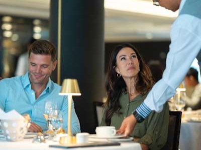 Experience Windstar's yacht-style cruising in just a few nights.